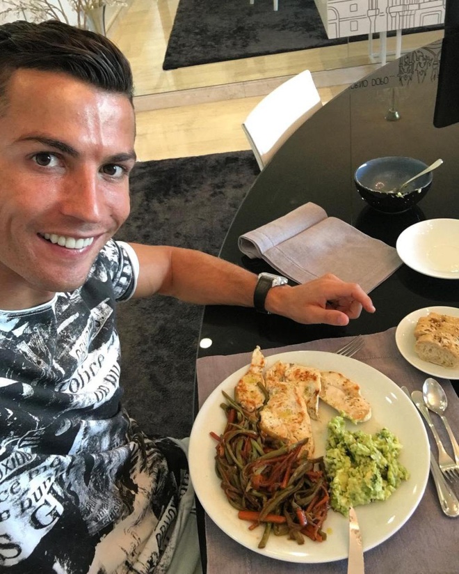 Bí quyết sống khỏe của Ronaldo