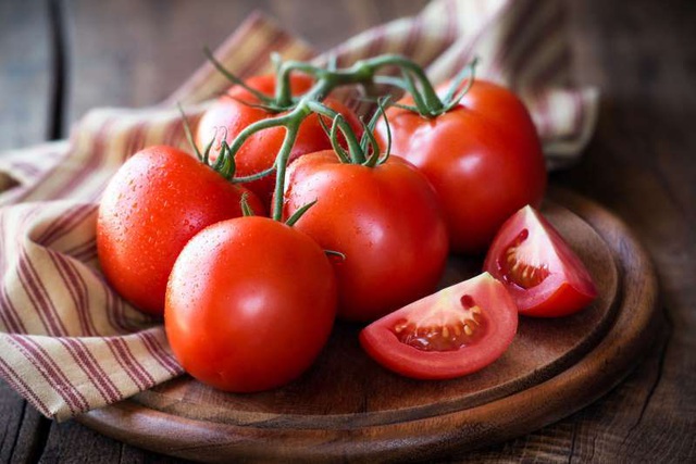 cà chua chứa vitamin A và nhiều công dụng