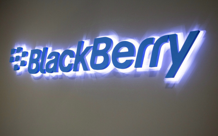 Thông tin cổ phiếu BlackBerry tăng đột ngột gây sốt thị trường công nghệ