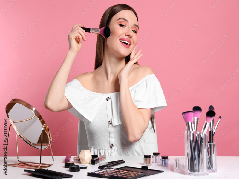 Các hình thức tăng thu nhập của beauty blogger.